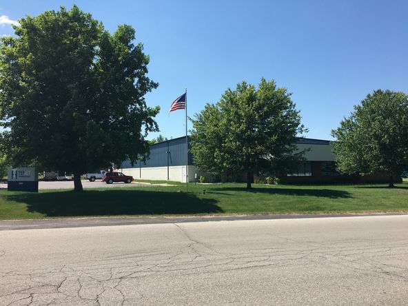 2207 Traversefield Dr, Traverse City, MI 49686